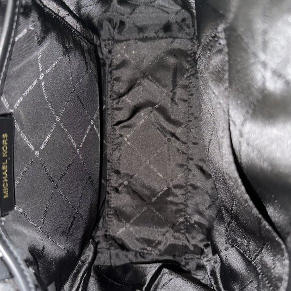 Michael Kors PHOEBE MD FLAP DRESSING Backpack Black Non  display picture 1